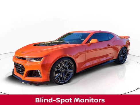 Used 2021 Chevrolet Camaro ZL1 w/ LPO, ZL1 Protection Package RWD image 4