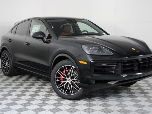 New 2026 Porsche Cayenne S image 9