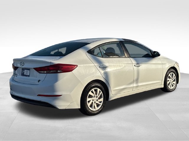 Used 2018 Hyundai Elantra SE FWD image 8