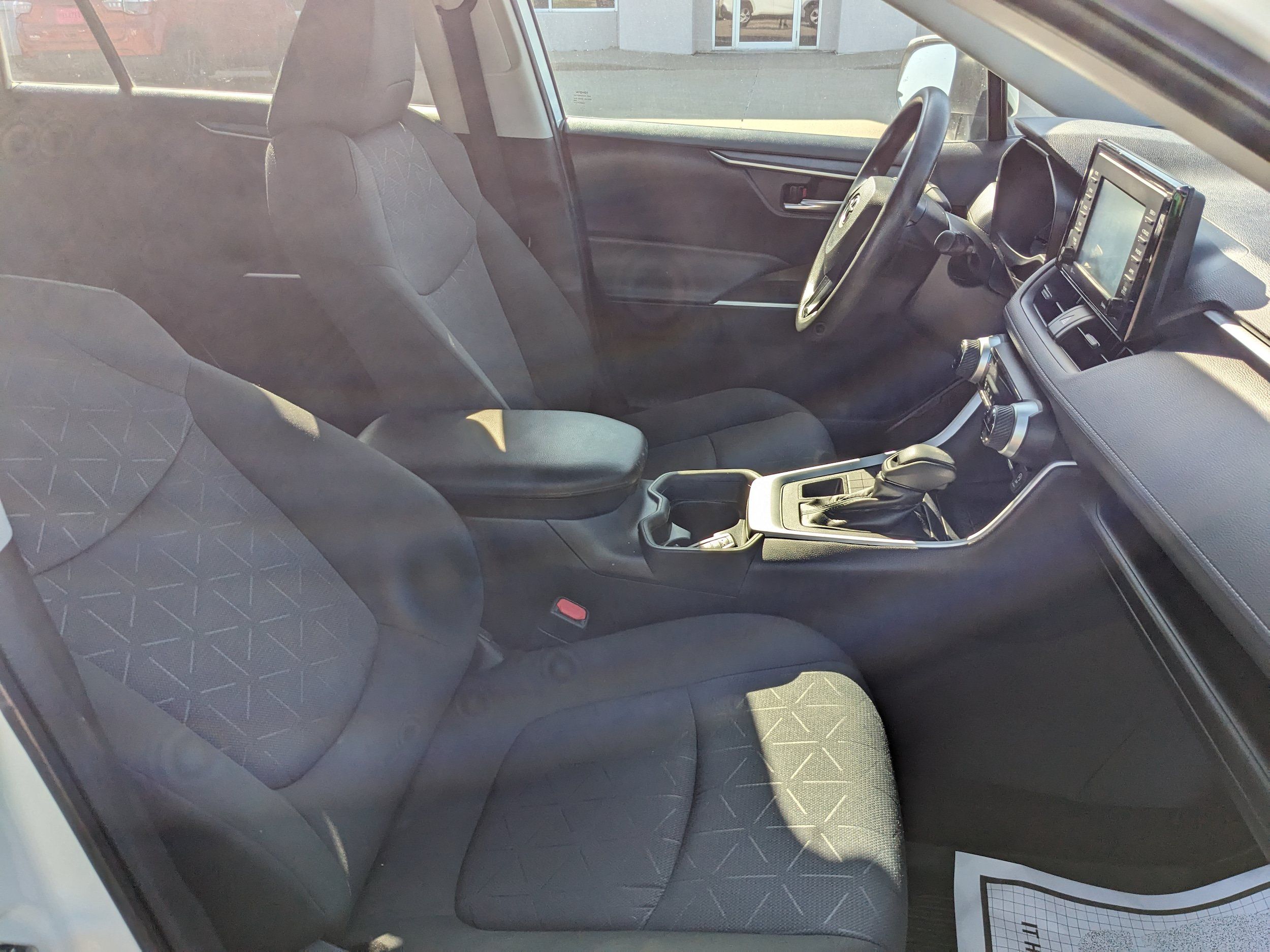Used 2021 Toyota RAV4 XLE AWD/4WD image 35