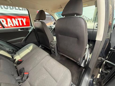 Used 2017 Volkswagen Tiguan Limited w/ Premium Package AWD/4WD image 9