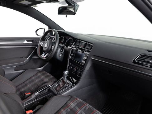 Used 2018 Volkswagen GTI S image 25