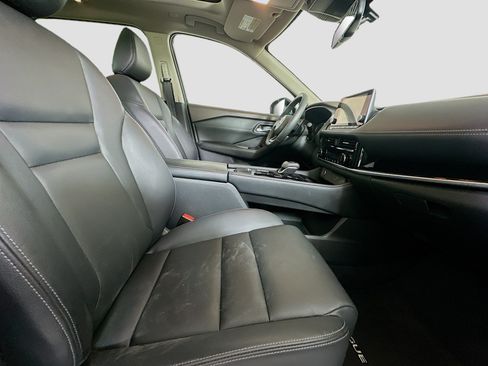 Used 2023 Nissan Rogue SL FWD image 31
