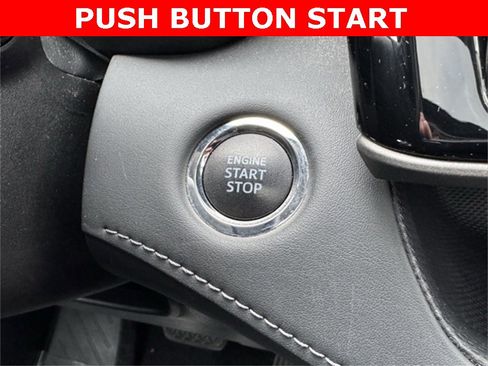 Certified 2022 Toyota Highlander XLE image 34