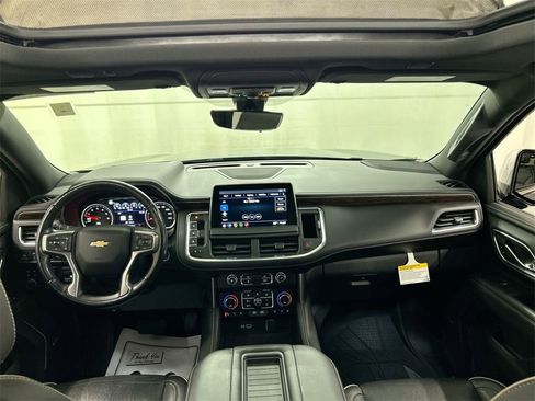 Used 2021 Chevrolet Tahoe Premier w/ Premium Package image 18