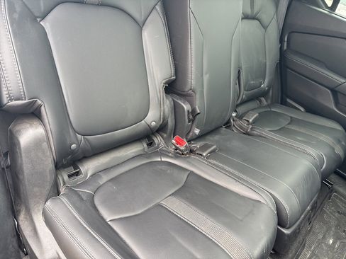 Certified 2023 Honda Pilot Touring image 28