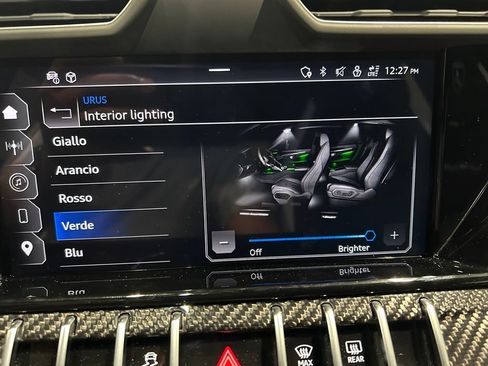 Used 2024 Lamborghini Urus Performante AWD/4WD image 23
