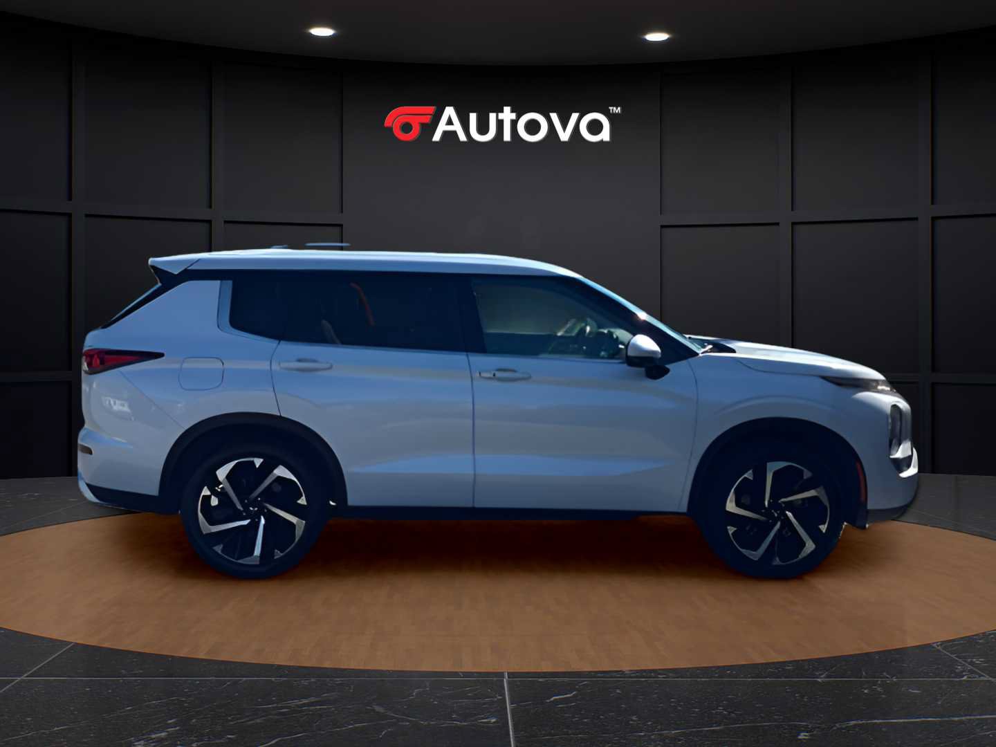 Used 2024 Mitsubishi Outlander SE FWD image 3