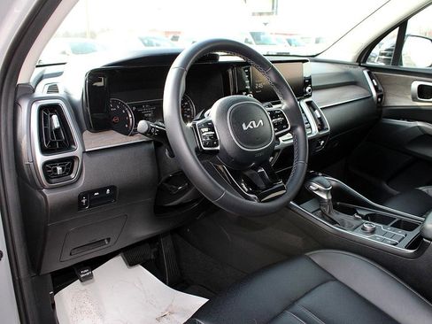 Used 2023 Kia Sorento S w/ Panoramic Sunroof Package image 23