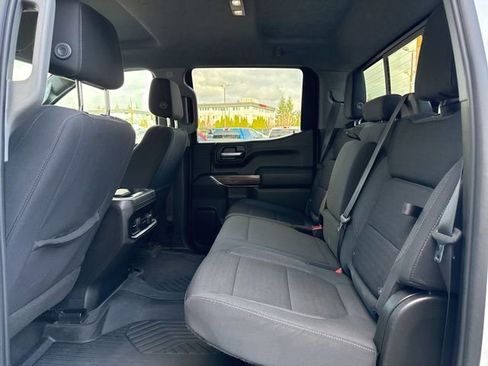 Used 2021 Chevrolet Silverado 1500 LT Trail Boss w/ Convenience Package II AWD/4WD image 16