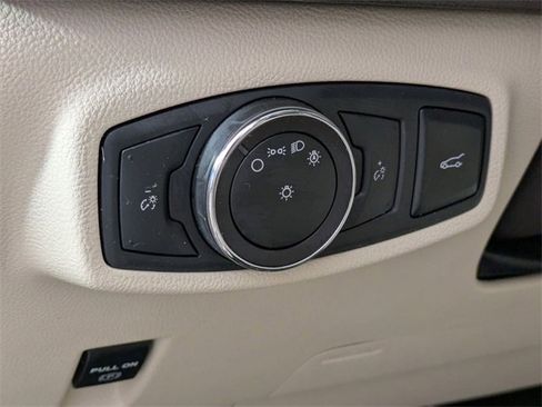 Used 2019 Lincoln MKC Reserve w/ MKC Climate Package image 13