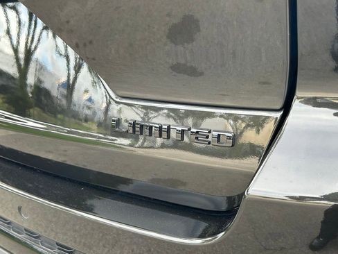 Certified 2024 Jeep Grand Cherokee Limited w/ Black Appearance Package image 31