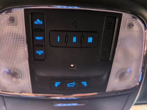 Used 2021 Jeep Grand Cherokee Limited AWD/4WD image 24