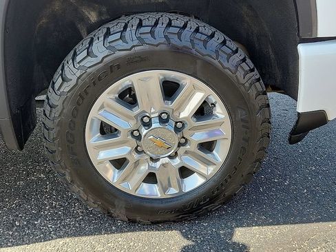 Certified 2024 Chevrolet Silverado 3500 High Country w/ High Country Premium Package AWD/4WD image 7
