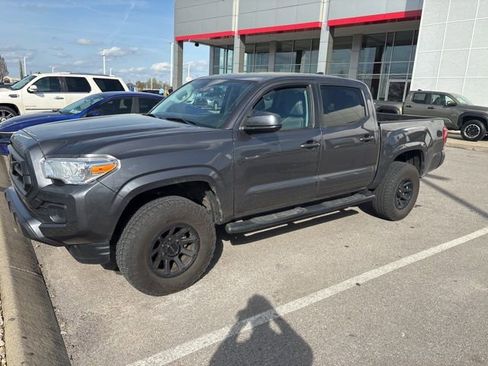 Used 2022 Toyota Tacoma SR w/ SR Convenience Package image 1
