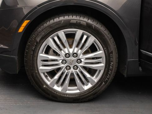 Used 2019 Cadillac XT5 Premium Luxury w/ Advanced Security Package image 45