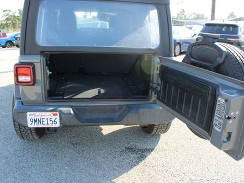 Used 2020 Jeep Wrangler Unlimited Sport image 26