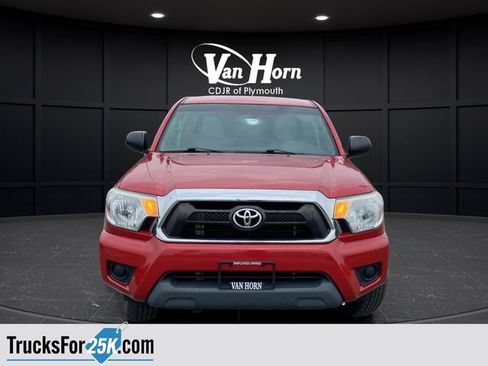 Used 2012 Toyota Tacoma 2WD Access Cab w/ SR5 Pkg image 3