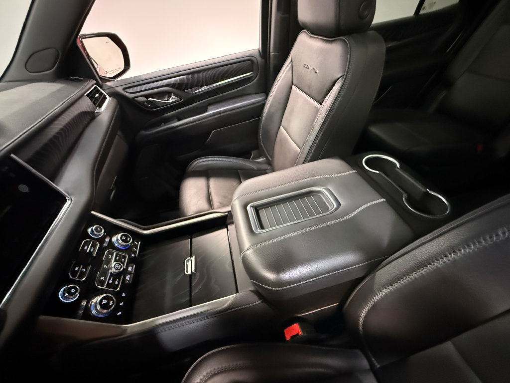 Used 2023 GMC Yukon Denali AWD/4WD image 84