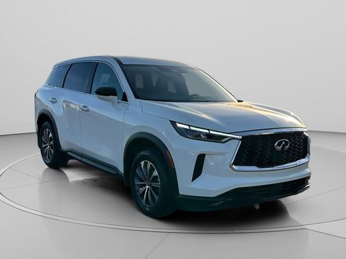 Used 2025 INFINITI QX60 Pure image 3