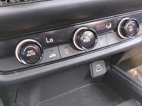 Used 2024 Honda HR-V LX image 22