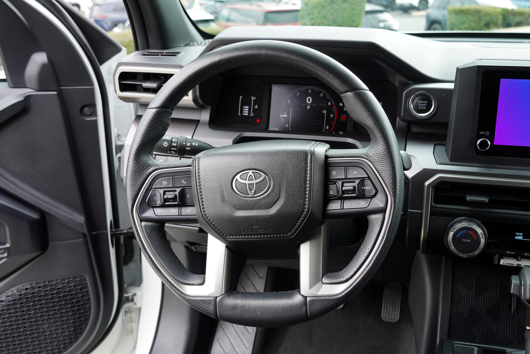 Certified 2025 Toyota 4Runner SR5 AWD/4WD image 31