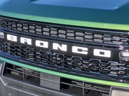 Used 2025 Ford Bronco Sport Outer Banks w/ Outer Banks Tech Package+ AWD/4WD image 36