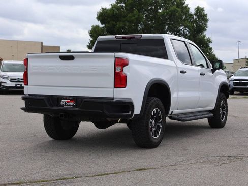 Used 2024 Chevrolet Silverado 1500 ZR2 w/ Technology Package AWD/4WD image 9