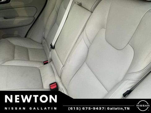 Used 2023 Volvo XC60 B5 Ultimate AWD/4WD image 8