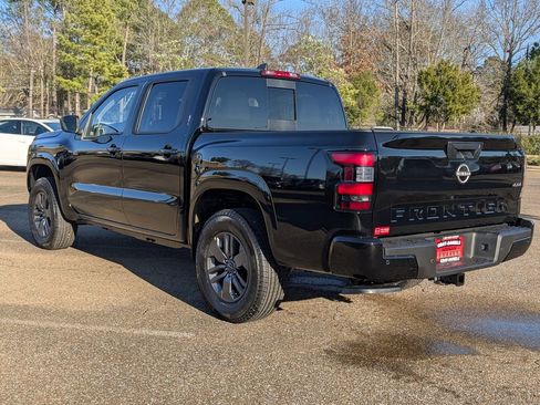 New 2026 Nissan Frontier SV image 5