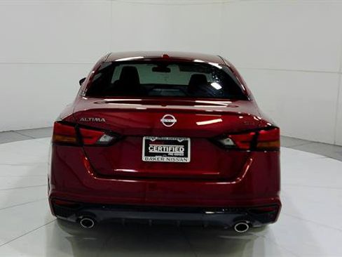 Certified 2023 Nissan Altima 2.5 SR FWD image 7
