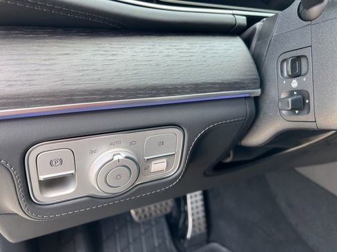 New 2025 Mercedes-Benz GLE 53 AMG 4MATIC Coupe image 16