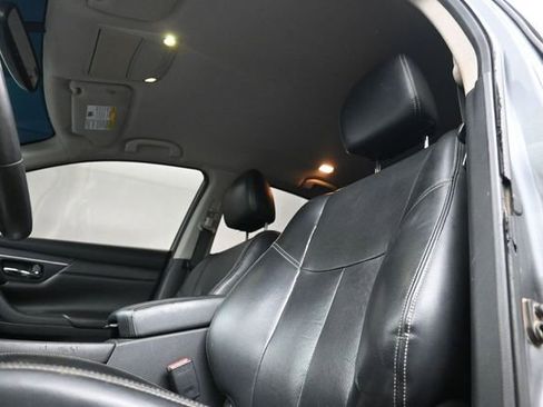 Used 2017 Nissan Altima 2.5 SL FWD image 10