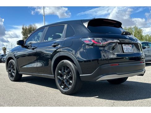 Used 2024 Honda HR-V Sport image 3