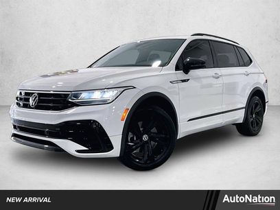 Used 2024 Volkswagen Tiguan SE R-Line