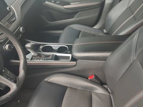 Used 2024 Nissan Altima 2.5 SR FWD image 10