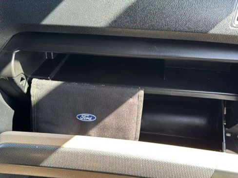 Used 2017 Ford Explorer FWD image 45