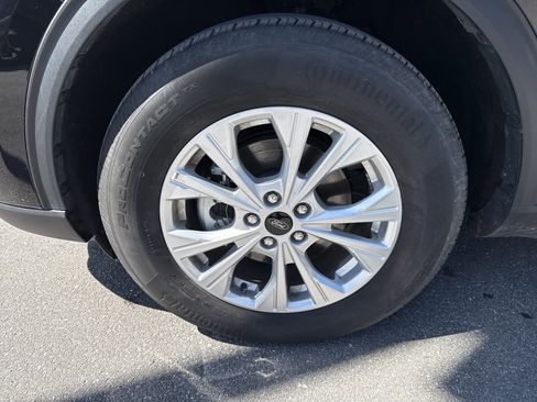 Used 2025 Ford Escape Active AWD/4WD image 11