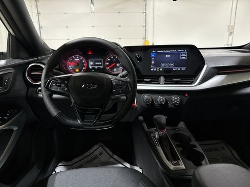 New 2026 Chevrolet Trax RS w/ Sunroof Package image 20