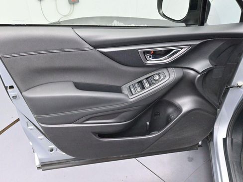 Used 2020 Subaru Forester Premium AWD/4WD image 9