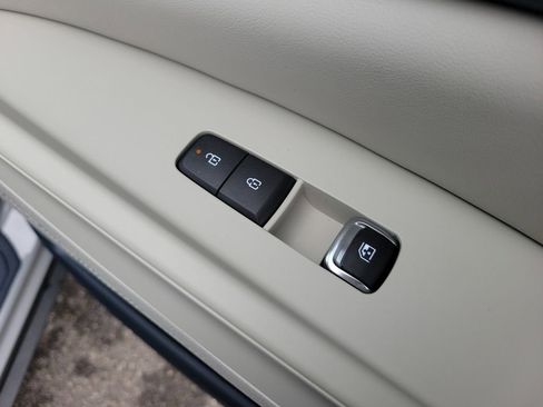 New 2026 Kia Carnival EX image 11