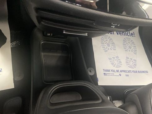 New 2026 Chrysler Pacifica Select image 35