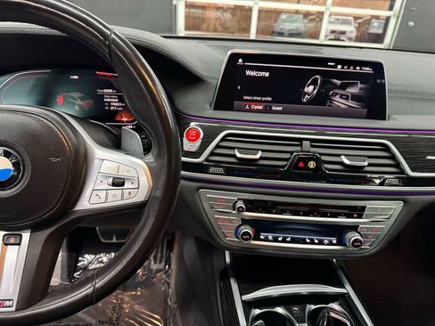 Used 2020 BMW 750i xDrive w/ M Sport Package AWD/4WD image 28