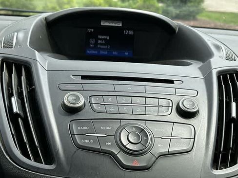 Used 2017 Ford Escape SE AWD/4WD image 11