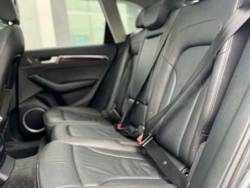 Used 2016 Audi Q5 2.0T Premium Plus AWD/4WD image 24
