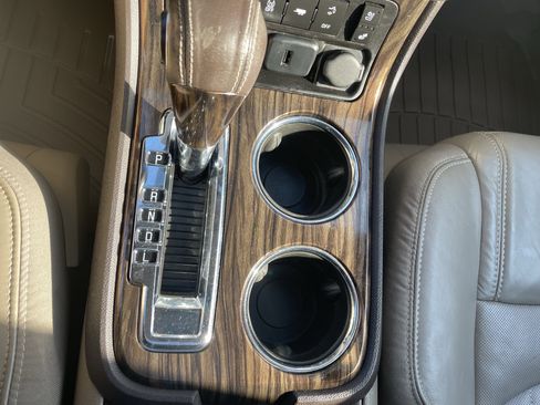 Used 2015 GMC Acadia Denali image 23