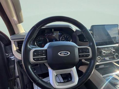 Used 2024 Ford Expedition Limited AWD/4WD image 13