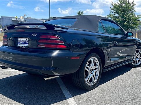 Used 1994 Ford Mustang GT RWD image 4