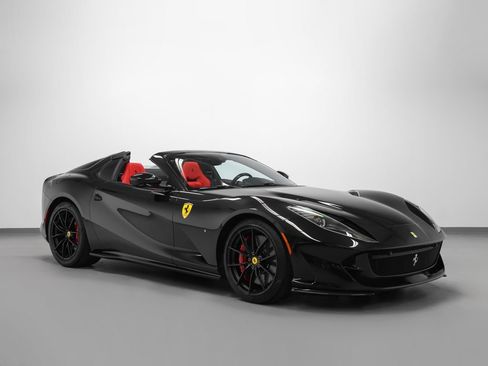 Certified 2022 Ferrari 812 GTS RWD image 1