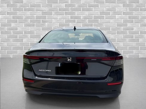 Used 2023 Honda Accord EX image 5
